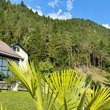 Haus Am Berch * Weissenstern