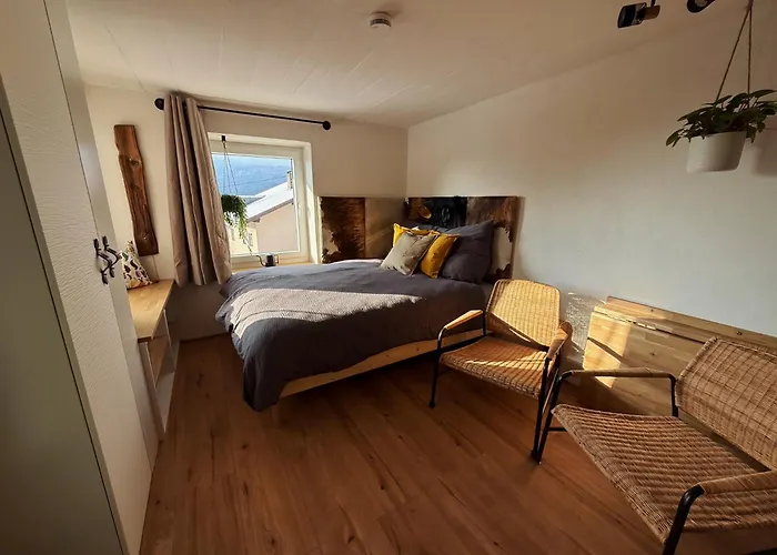 公寓 Haus Am Berch Weissenstern