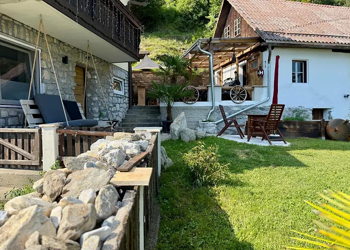 Haus Am Berch 公寓 Weissenstern